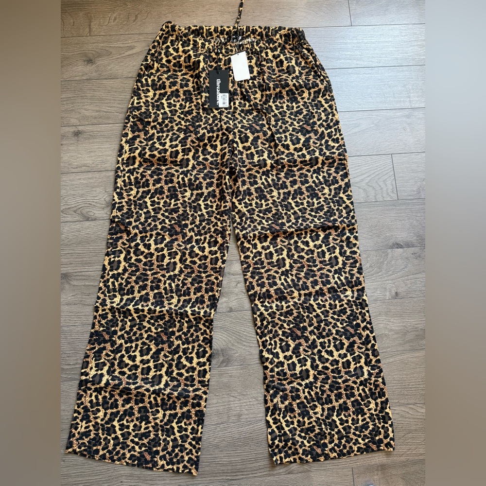 Leopard Print Wide Leg Pants